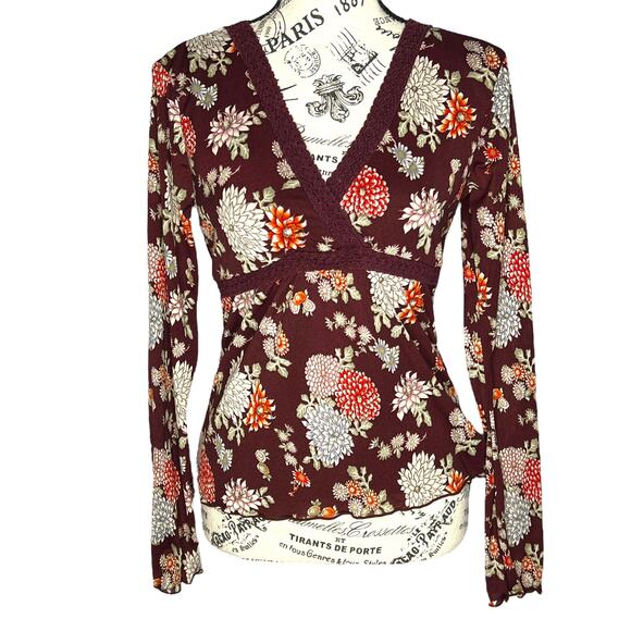 Old Navy MEDIUM Maroon Floral Empire Waist V-Neck Bust Detail Blouse Top - Picture 1 of 16